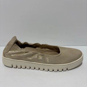 Vionic Women’s Uptown Soft Gold Slip-On Flats, Size 8.5 W